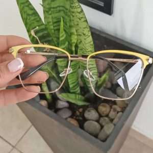 Anteojos metal, importado, con patilla flex